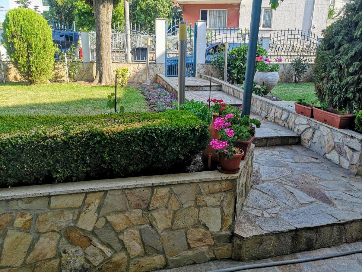 Къща За Гости Перфекто Černomorec Exteriér fotografie